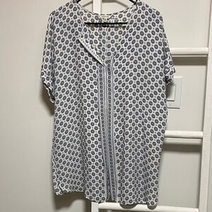 Max Studio Navy and White Patterned Blouse